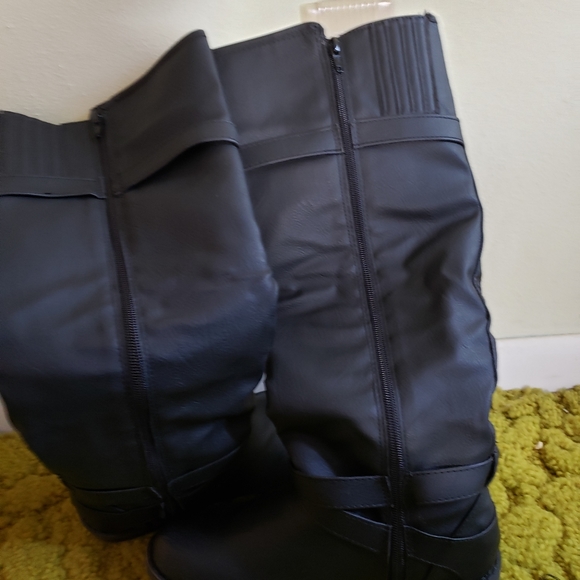 Black riding boots - Picture 2 of 4